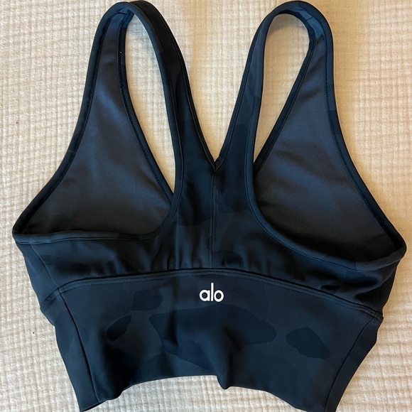 ALO Wild Thing Bra - Picture 3 of 5